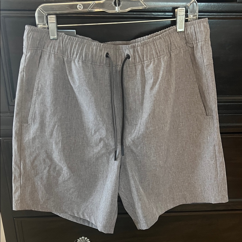 Eddie Bauer Men's Gray Drawstring Shorts